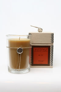 Votivo Pondi Cherry Sandalwood Candle