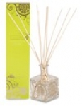 Illume's Gardenia Room Diffuser Scent Kit